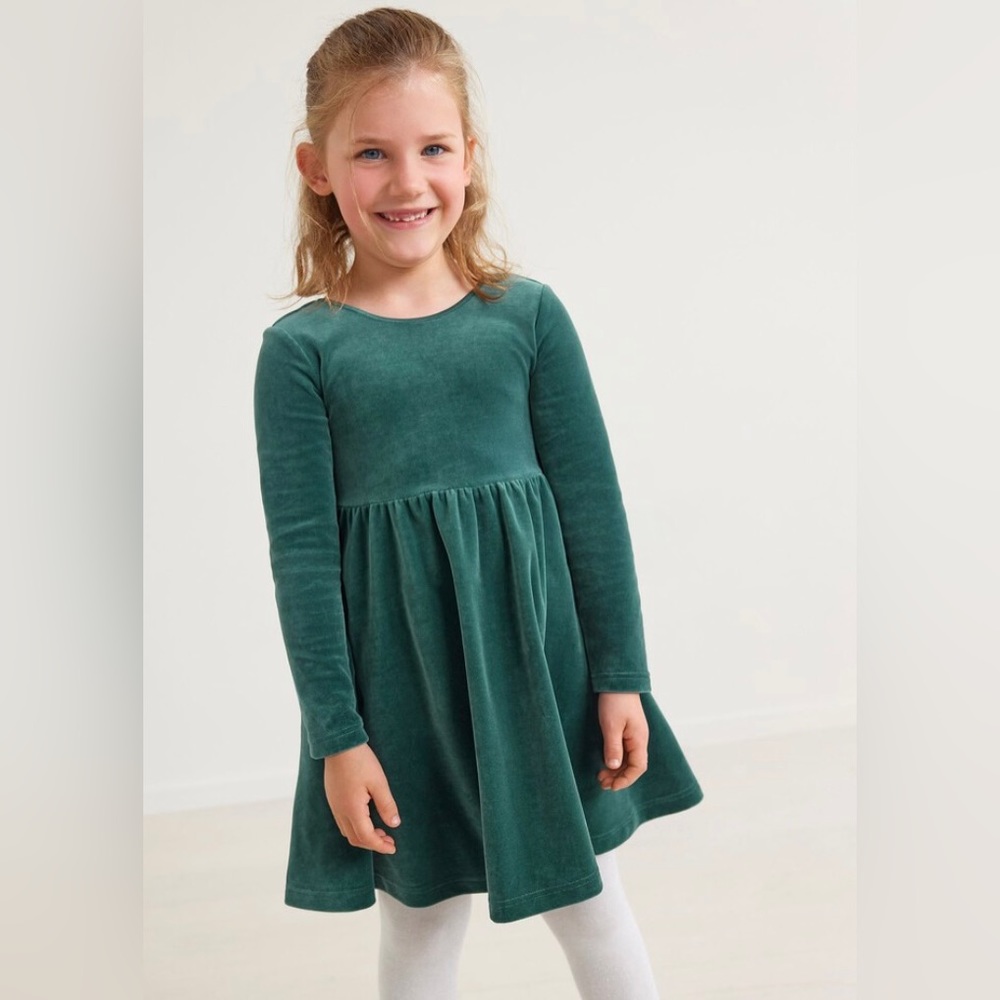 NWOT - Hanna Andersson Girl’s Velour Skater Dress